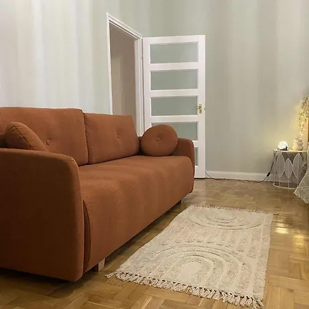 Patak & Stone 아파트 *