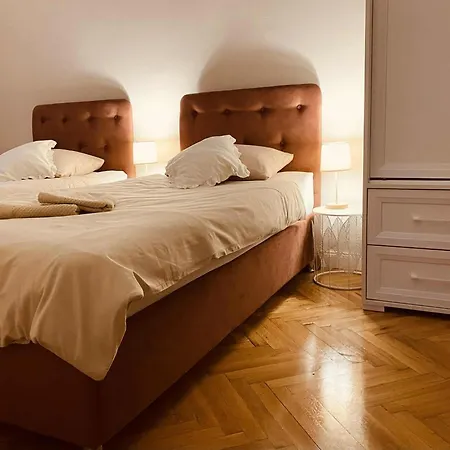 Patak & Stone * Szentendre